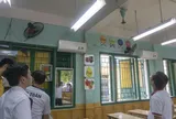 Quạt trần rơi xuống bàn, một học sinh tiểu học nhập viện